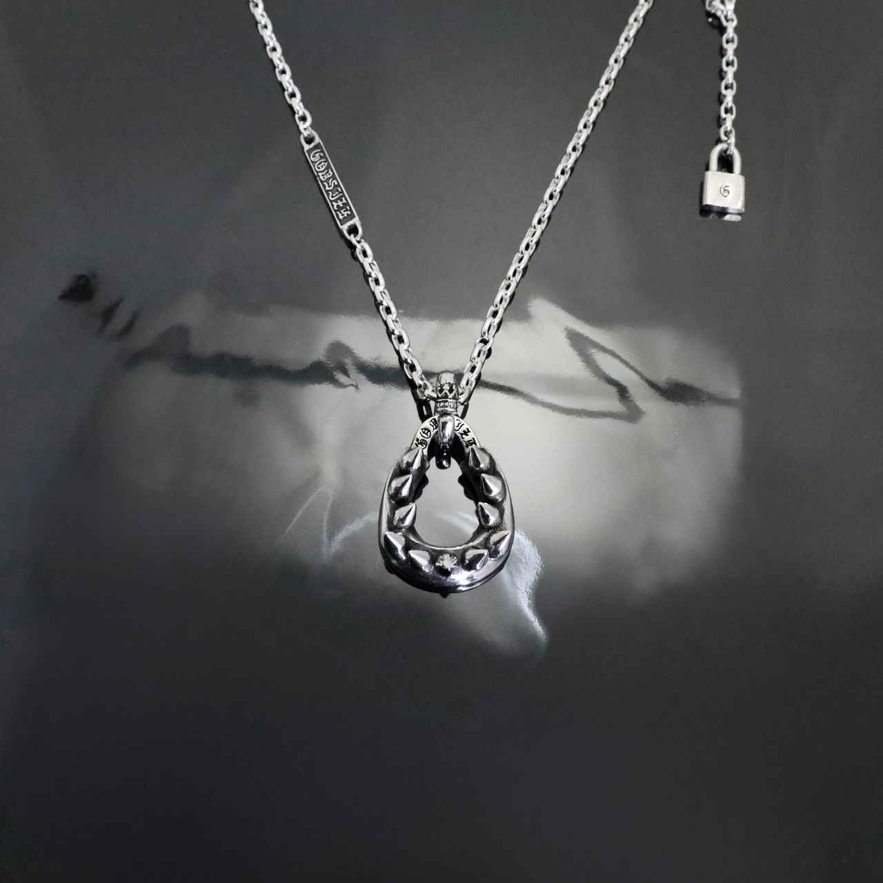 SHARK TEETH HORSESHOE NECKLACE / シャークトゥースホースシューネックレス