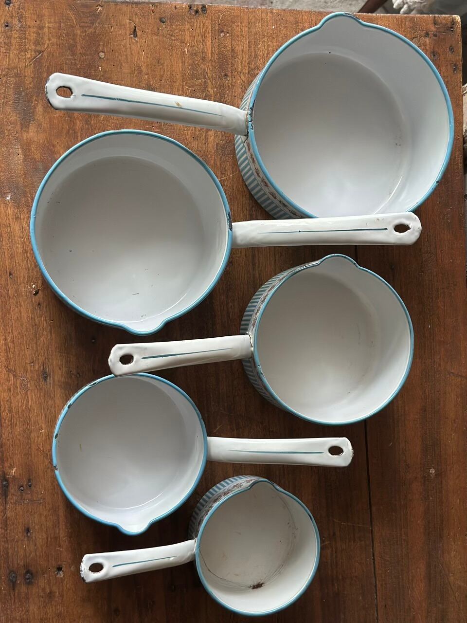 BB社製 薔薇と水色ストライプ ホーロー片手鍋 5個セット | Brocante de