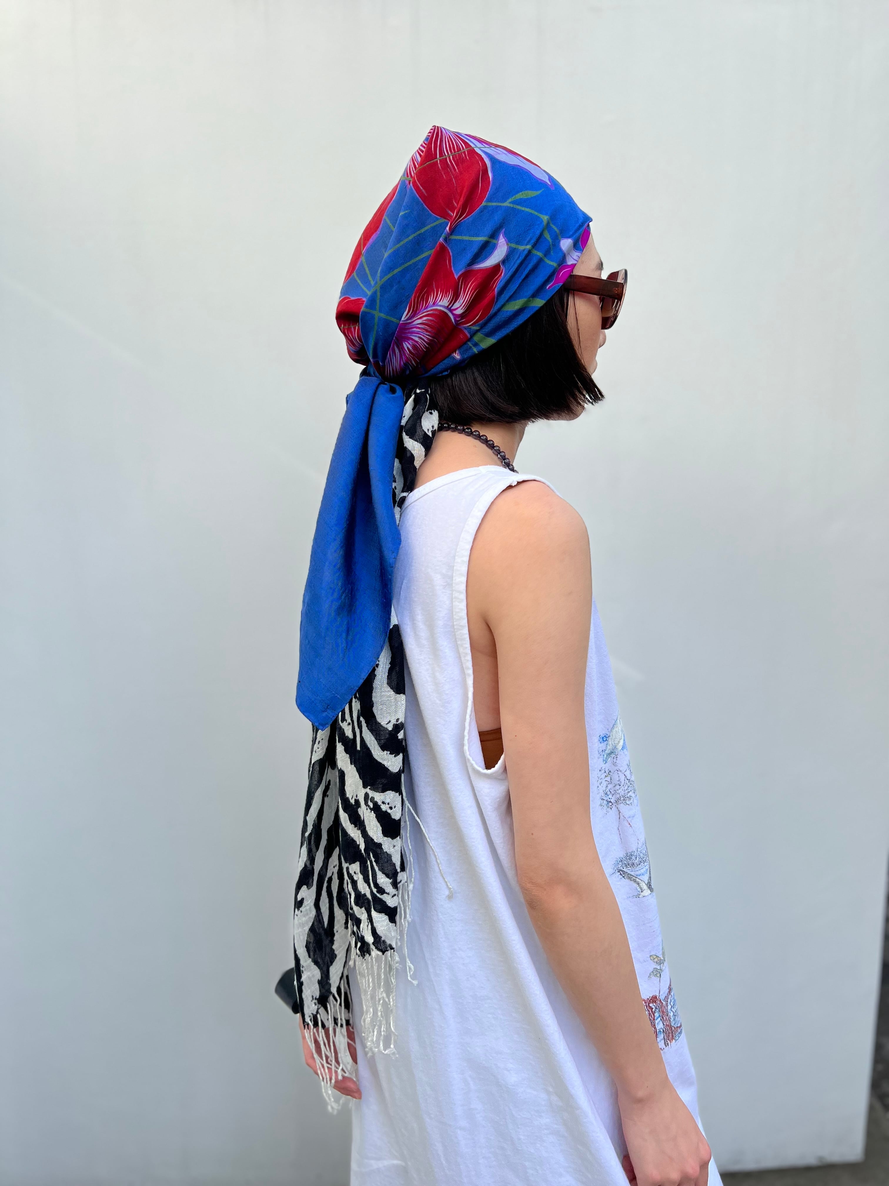 アンティークタイシルク　手織 Vintage Thai silk navy × floral scarf ( ヴィンテージ タイシルク
