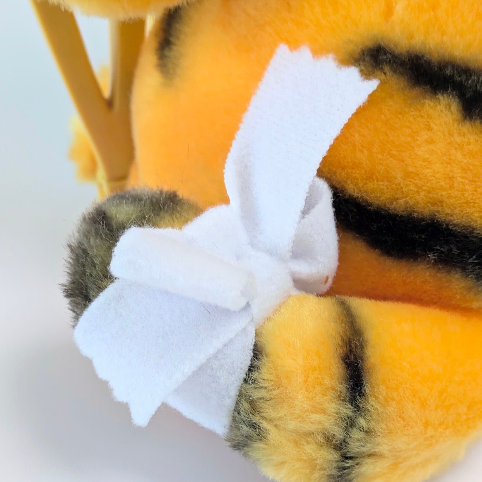 ☆ VINTAGE 1980年代初期 ☆【 Garfield ( ガーフィールド ) 】『 I DON'T NEED THIS! 』松葉杖ガーフィールド / ぬいぐるみ プラッシュ plush 1980年代年製 〚アメリカン雑貨 アメトイ〛