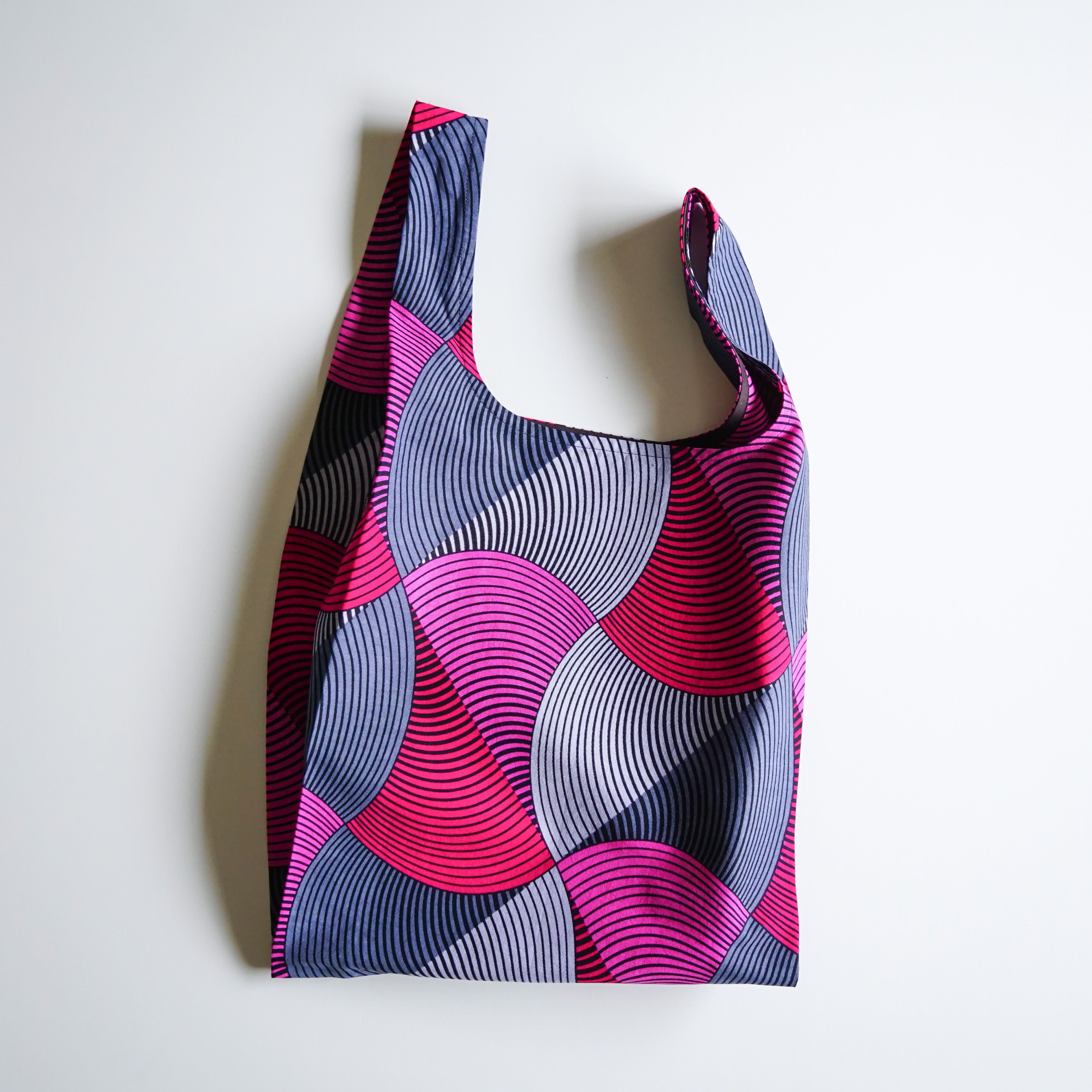 408eb87eef14754d582a2eb49d9748  