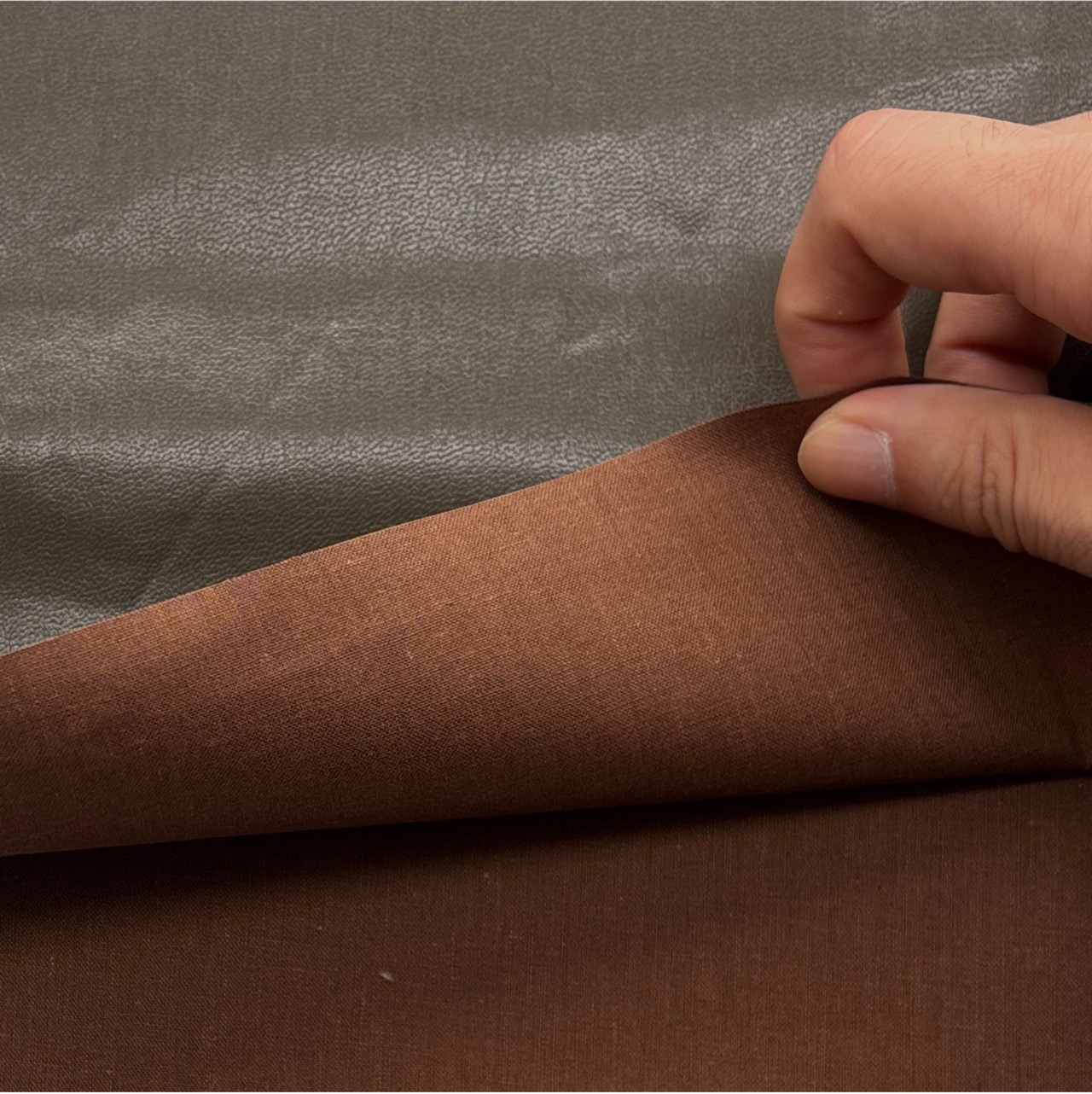 ★CT132◆オーダー1m単位◆SALE◆合皮レーザー裏地生地◆ツヤありオリーブ