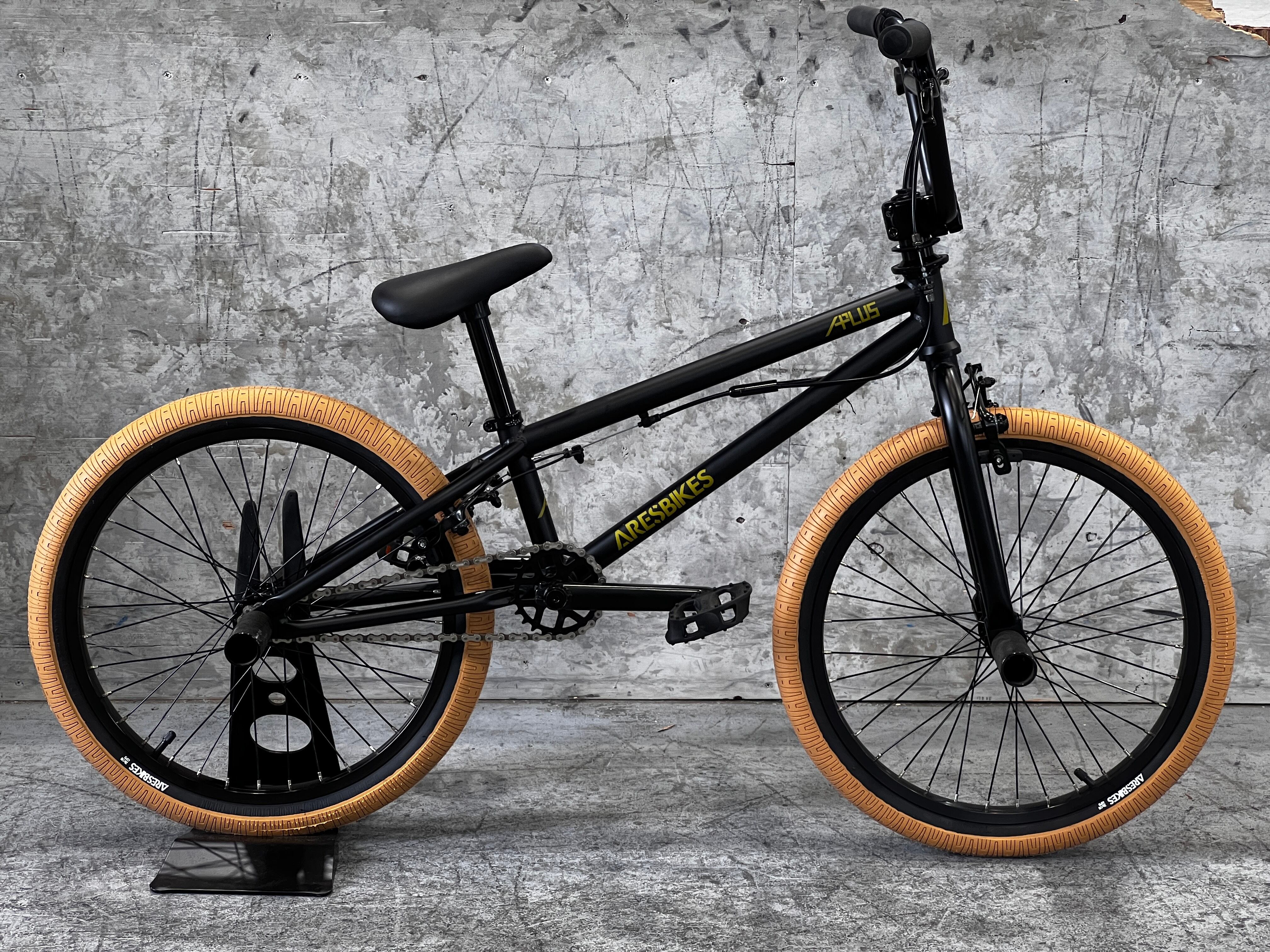 BMX クランク セット / フラット ARESBIKES ＆ 059Brand