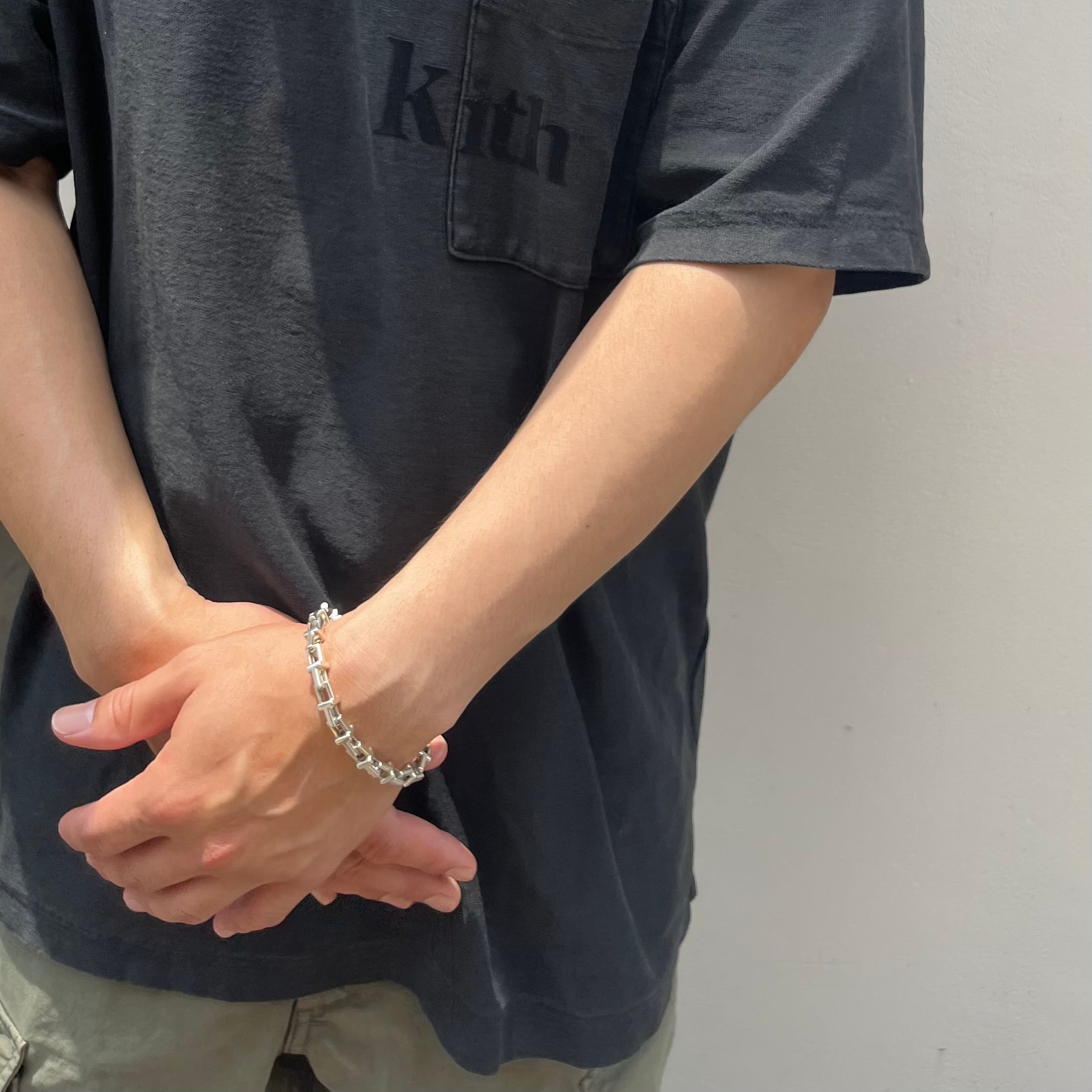 激レア【TIFFANY&CO. 】2766 ボリューム 重厚感Tモチーフ リンク