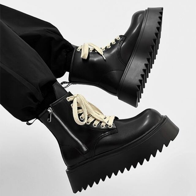 048060 CALEE レザー ブーツ ブラック 編み上げ ワーク キャリー