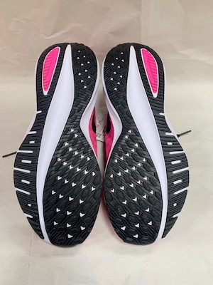 ＜ナイキ＞Women's　AIR ZOOM VOMERO14　602（蛍光ピンク）24.5㎝