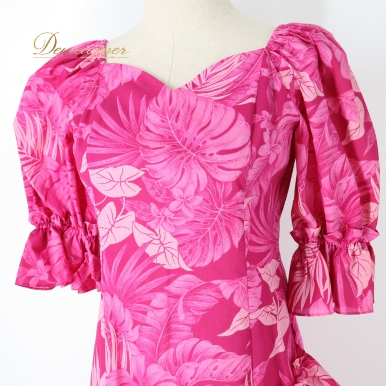 フラダンス 衣装 ワンピース ドレス ピンク系 アロハエミカ 日本製 Aloha Emika モンステラ柄 プルメリア柄 ハワイアンプリント アロハ フラ ダンス レッスン 練習 フリル 華やか 鮮やか かわいい おしゃれ 上品 明るい 大人 レッスン着 練習着 フラダンス衣装 アロハ ワンピース レディース ハワイ風 大人可愛い リゾート カジュアル レディースファッション エレガント スタイリッシュ