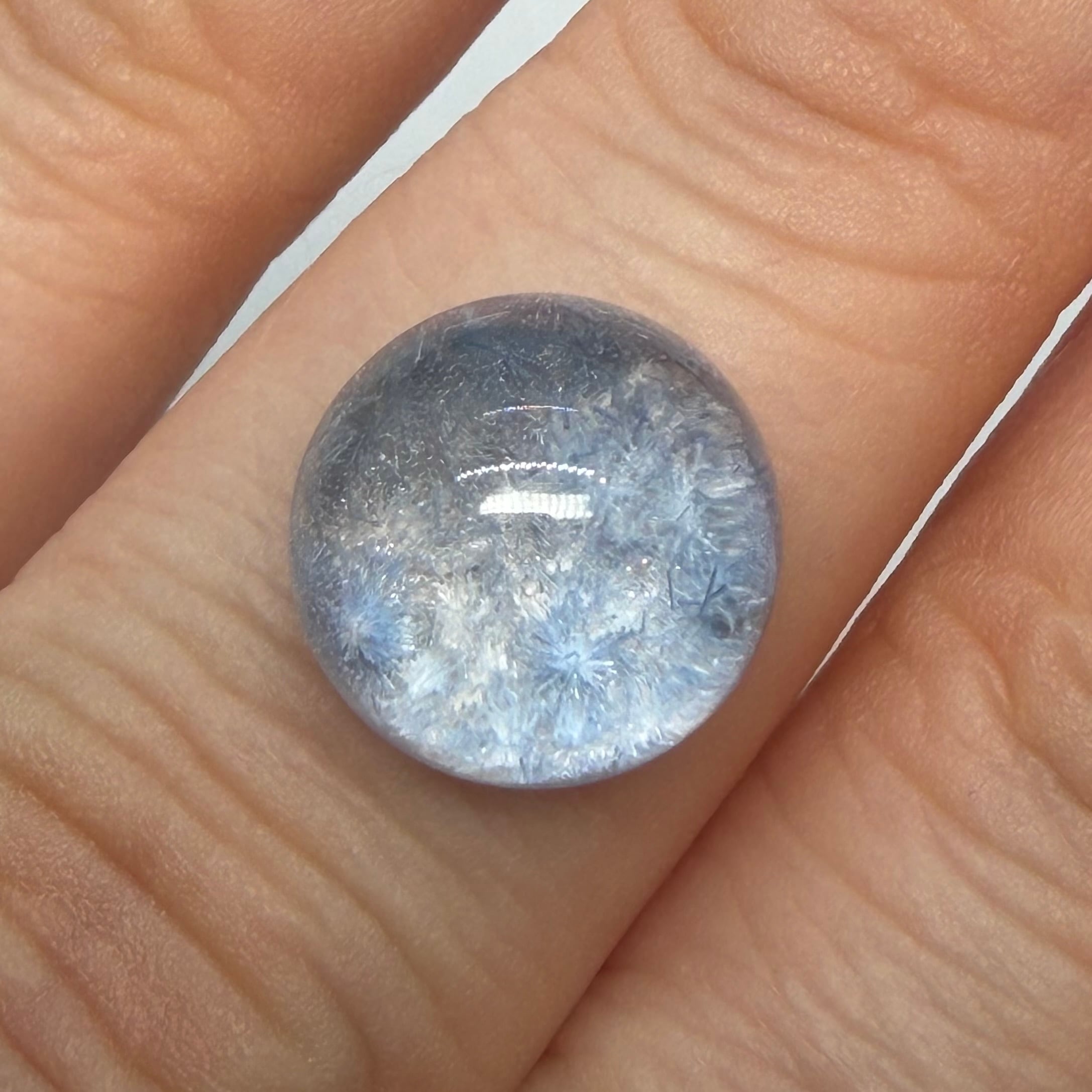 雪の華スノードーム　デュモルチェライトインクオーツ