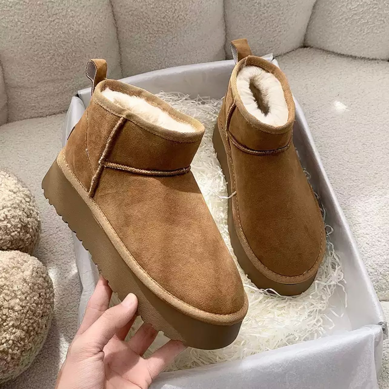 未使用品　UGG アグ　ムートンブーツ　23cm  ブラウン人気商品です