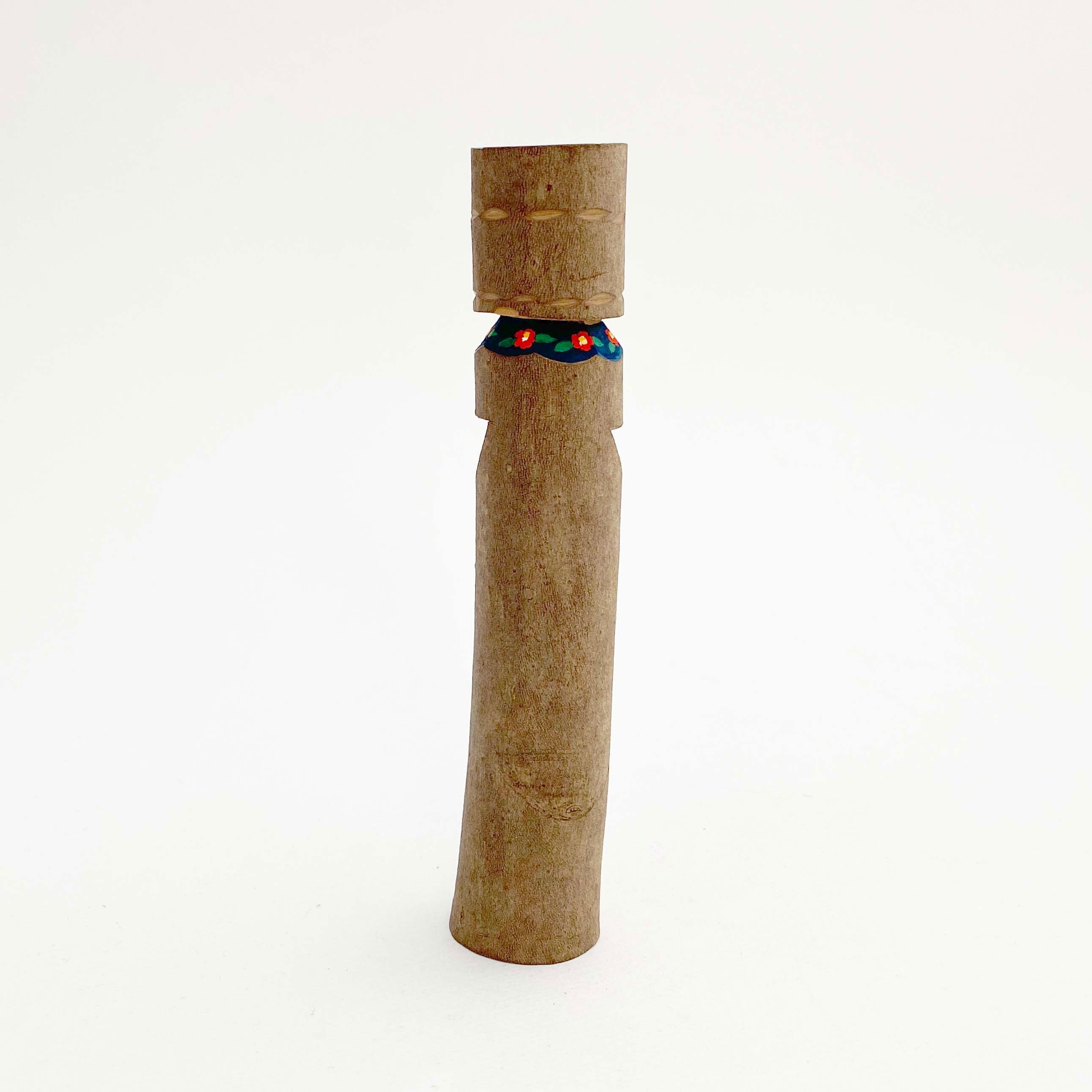 大島椿 あんこ人形 中(ダイヤ花)