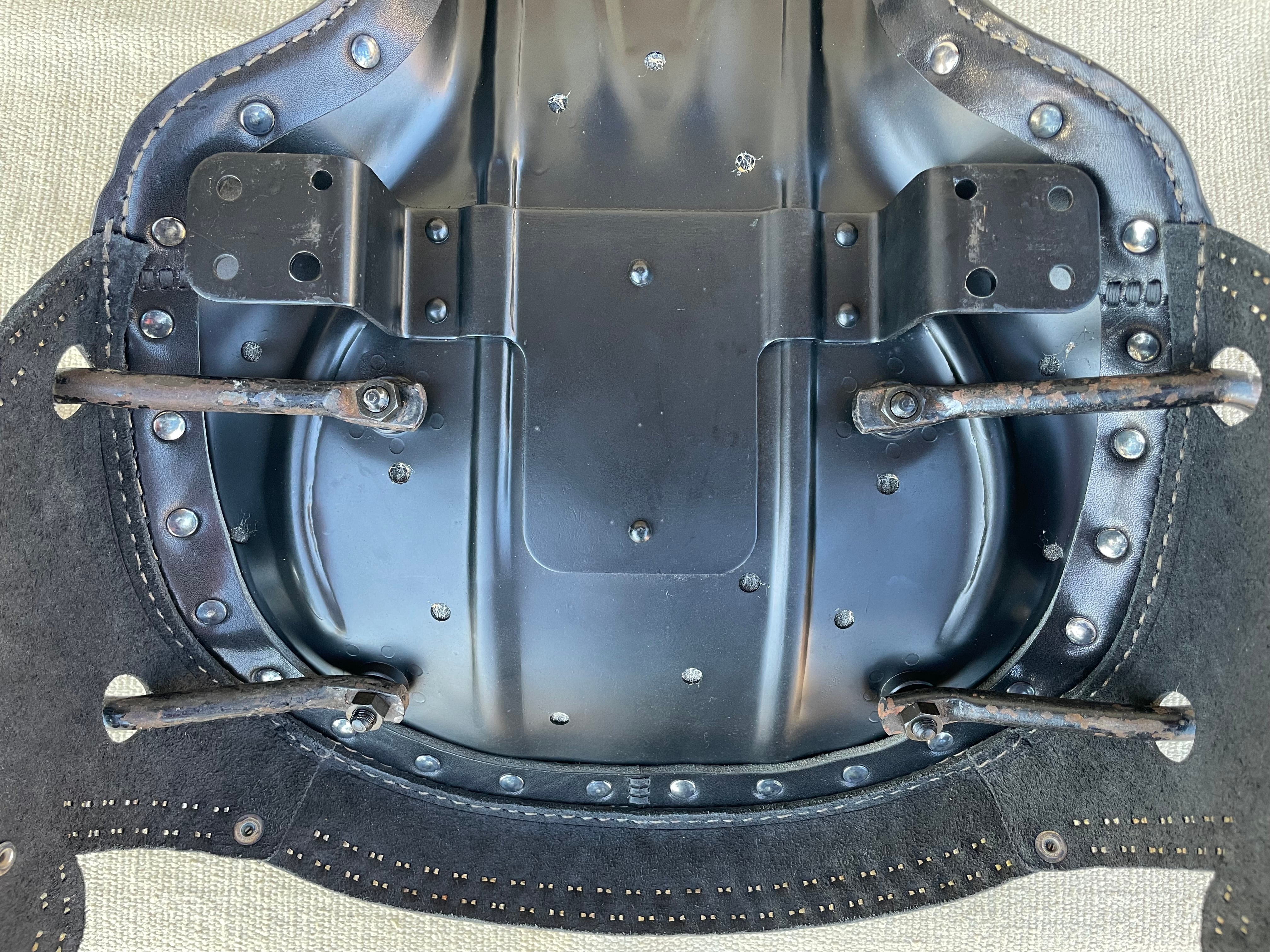 HARLEY-DAVIDSON VINTAGE BUDDYSEAT グラブレール付き バディシート