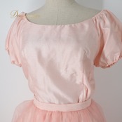 フラダンス 衣装 ツーピース セットアップ 上下セット ピンク系 Hula＆Tahiti 無地 シンプル ハワイアン サテン チュール パフスリーブ 半袖 ピンク アロハ フラ ダンス レッスン 練習 ダンス衣装 ハワイアンダンス レディース 華やか かわいい おしゃれ 上品 淡色 フラダンス衣装 スカート付き 淡ピンク系 ハワイアン衣装 Hula Tahiti タヒチ 袖あり サテン調 ふんわり 女の子 ダンスレッスン 練習用 発表会 舞台衣装 アロハ風 きれいめ エレガント 春夏コーデ