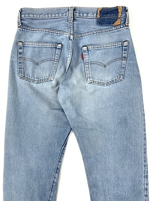 M-100 リーバイス Levis501古着 1983年赤耳 米国製刻524　W 75cm  股下 77cm　
