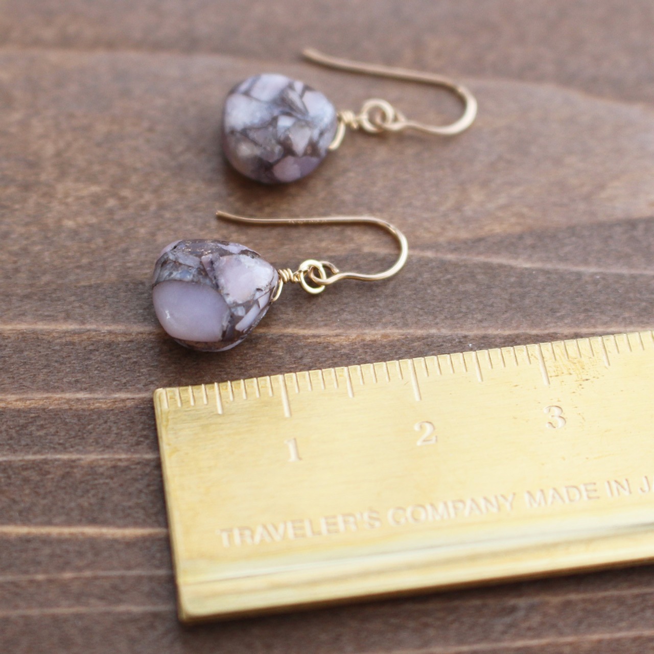 ✨10月誕生石✨ コッパーピンクオパール<マロンカット>のピアス(K14GF)※金属アレルギー素材やイヤリングにに変更可