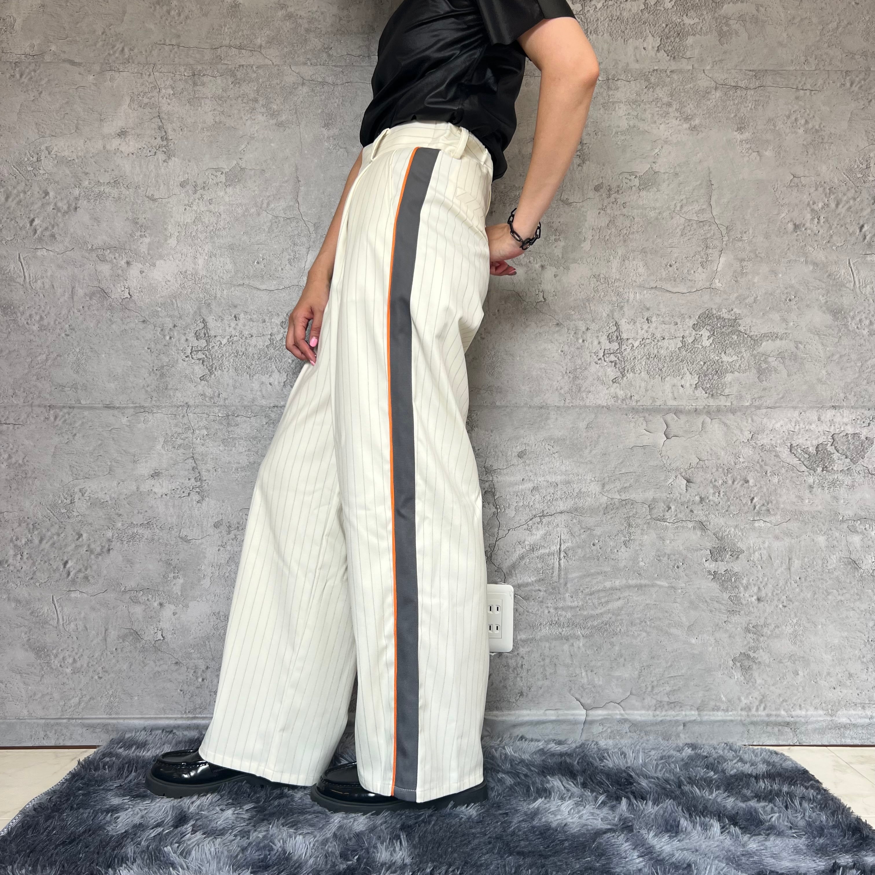 サイドラインワイドパンツ(ストライプ)