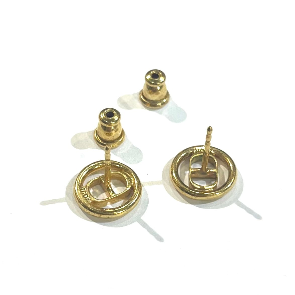 Christian Dior】2152 30 Montaigne スタッドピアス／ゴールドカラー