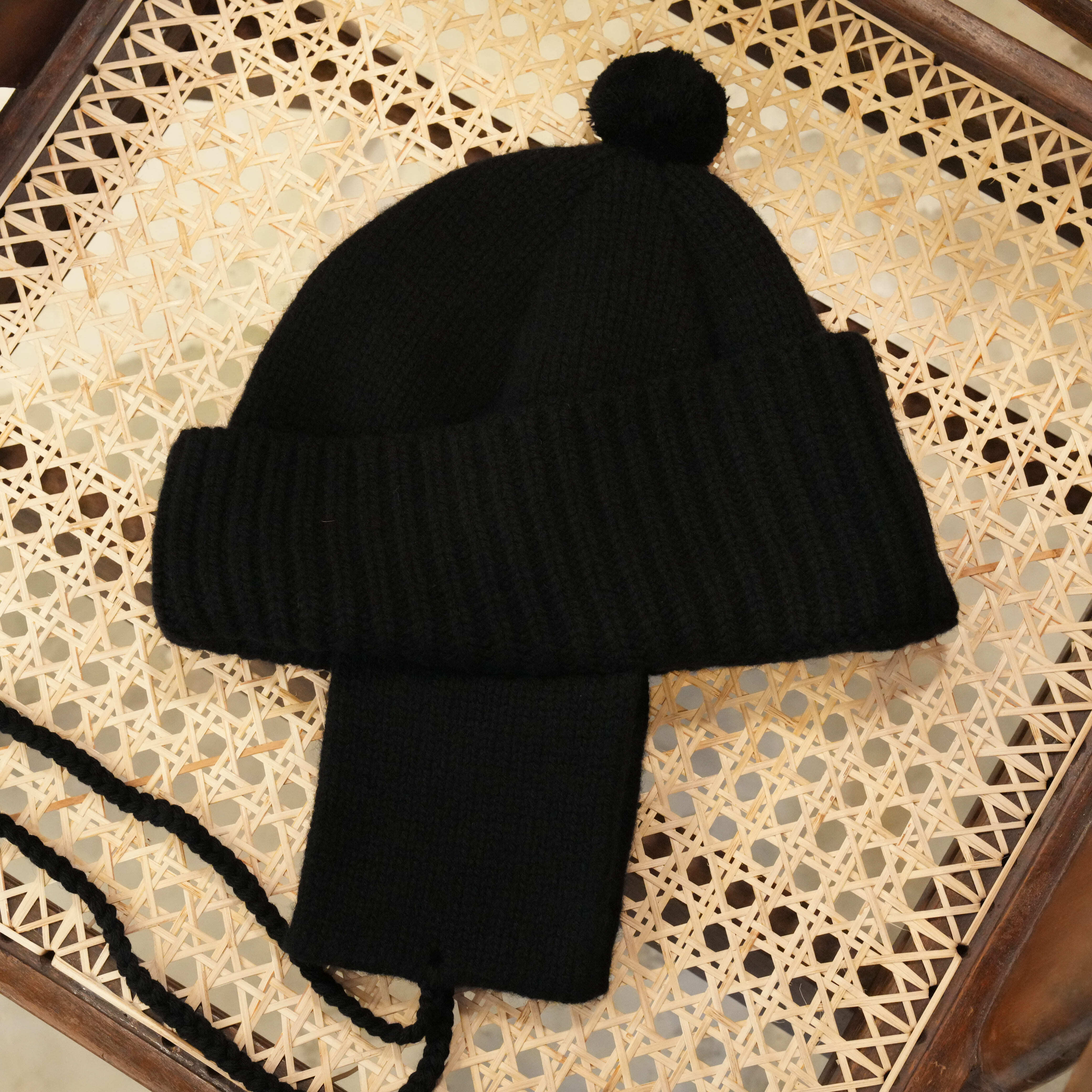 Nine Tailor(ナインテイラー) "Stalk Flap Watch" -Black-