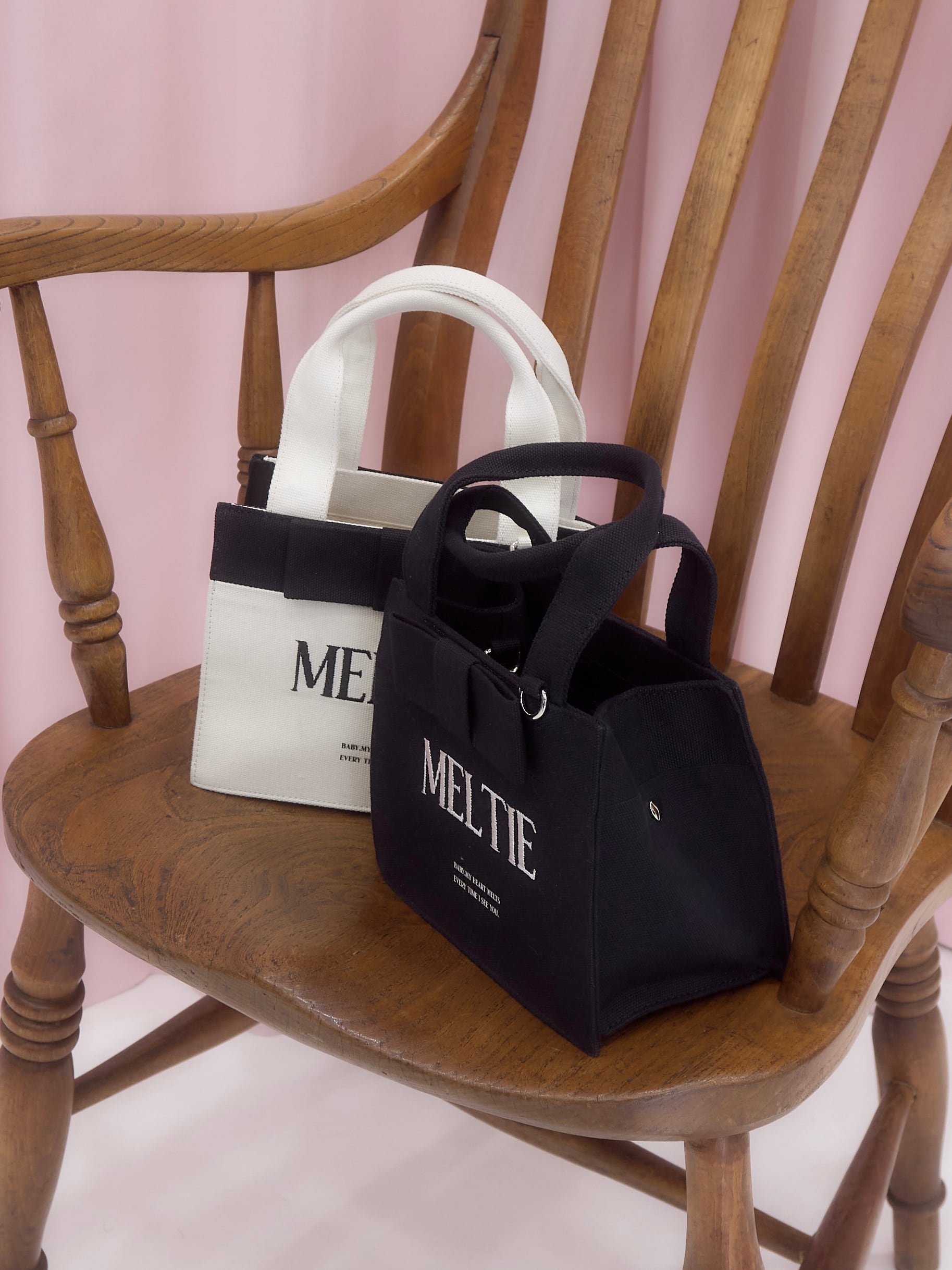 ♡ PRESENT RIBBON CANVAS SMALL トートバッグ ribbon canvas tote bag〈SMALL〉 | meltie