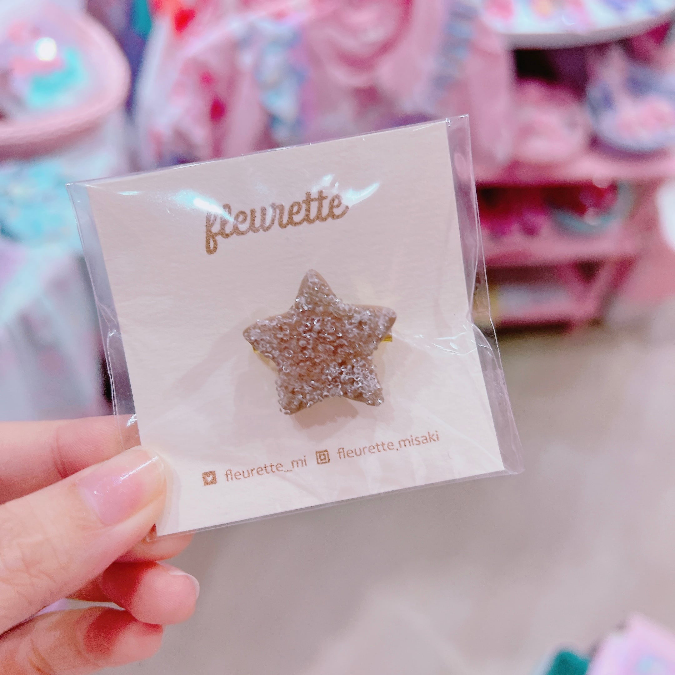 【D1】35ブローチ