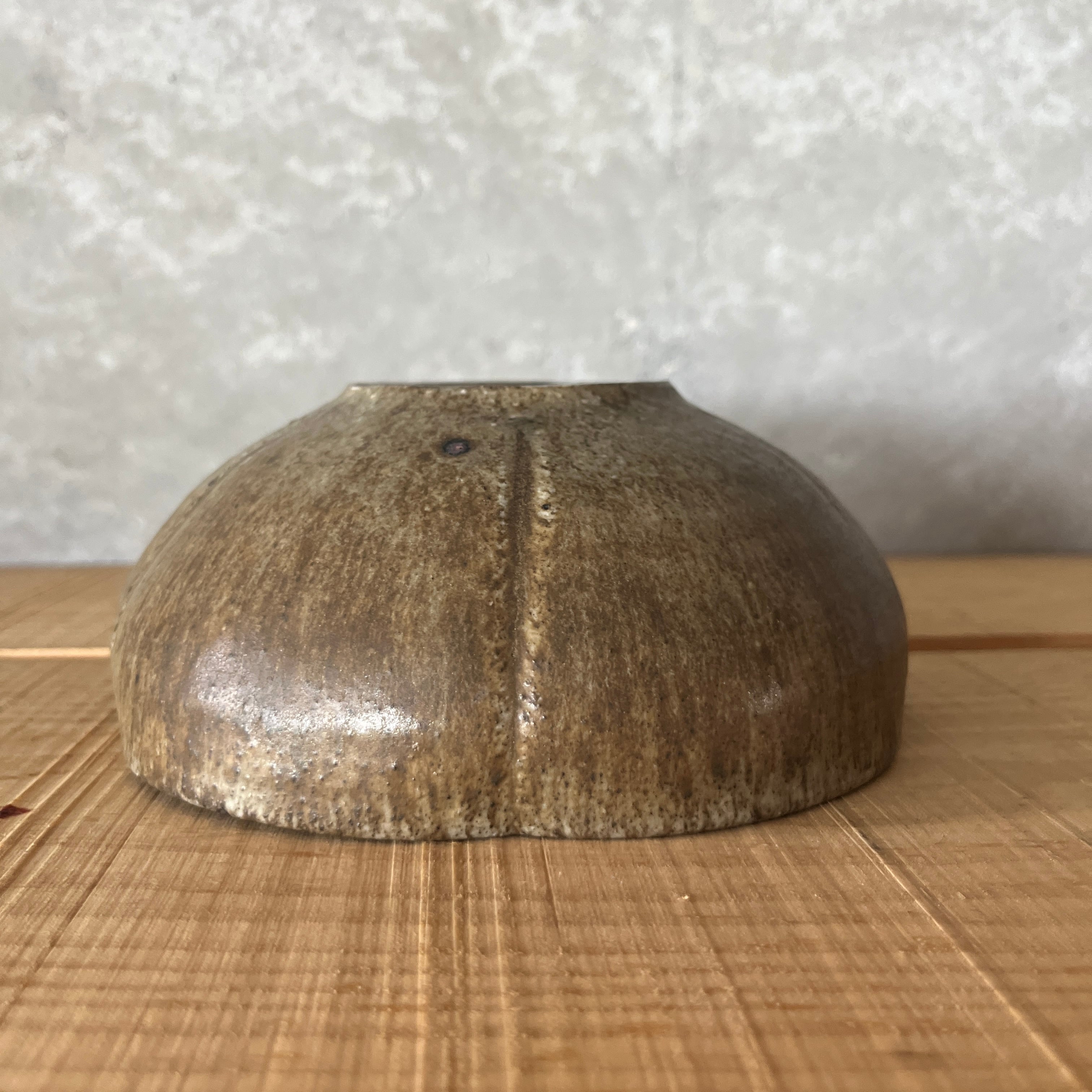 森山陶器 花形鉢 薄灰釉 | タシュロン｜器と生活の道具