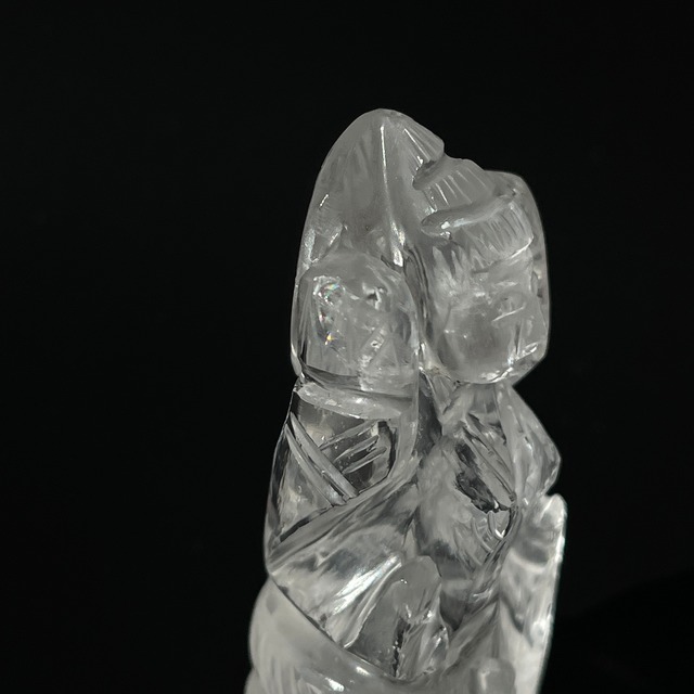 ヒマラヤ水晶 ラクシュミー像｜透明感のある一点彫刻・富と豊穣の女神