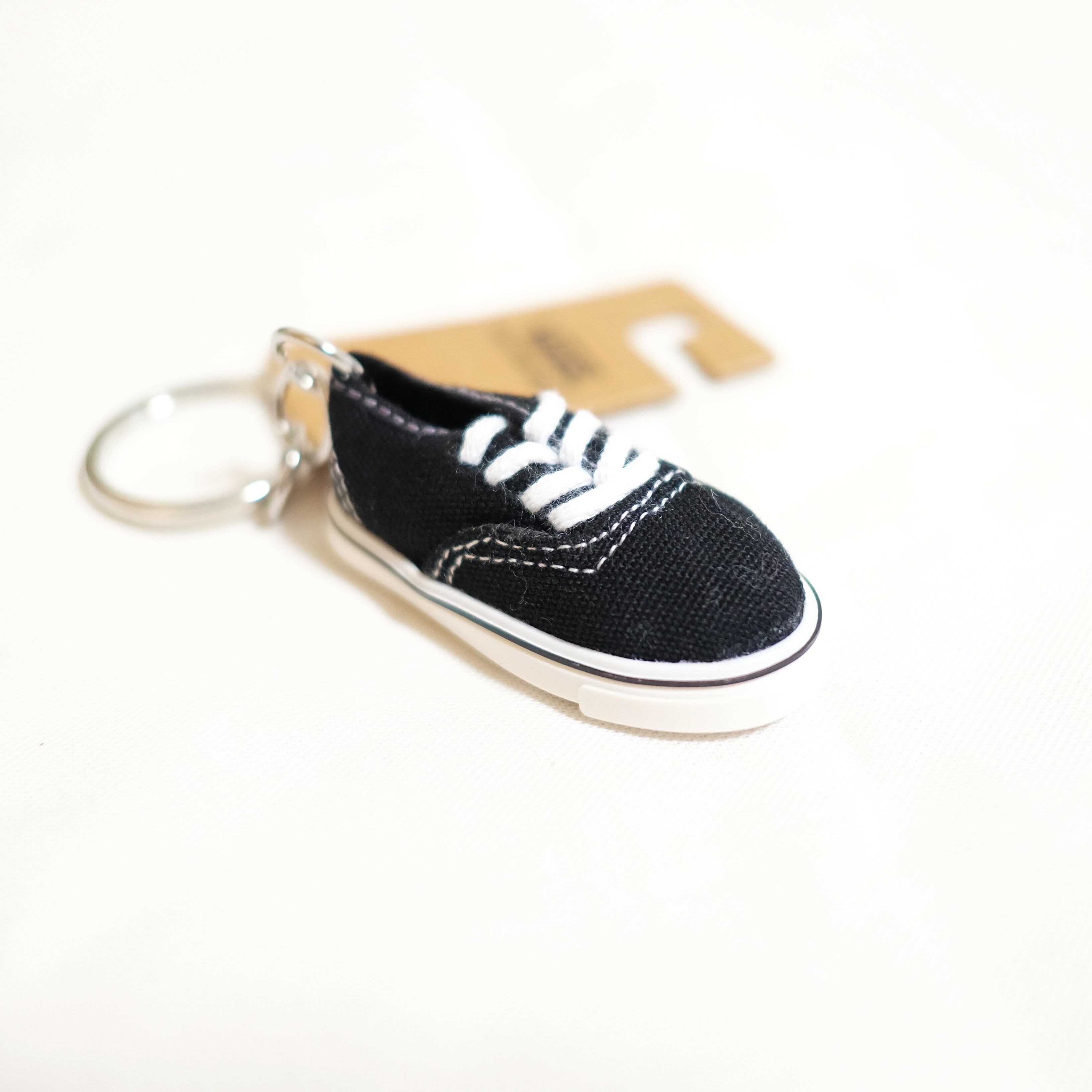 VANS AUTHENTIC KEYRING BLACK | GOOD DAY STORE