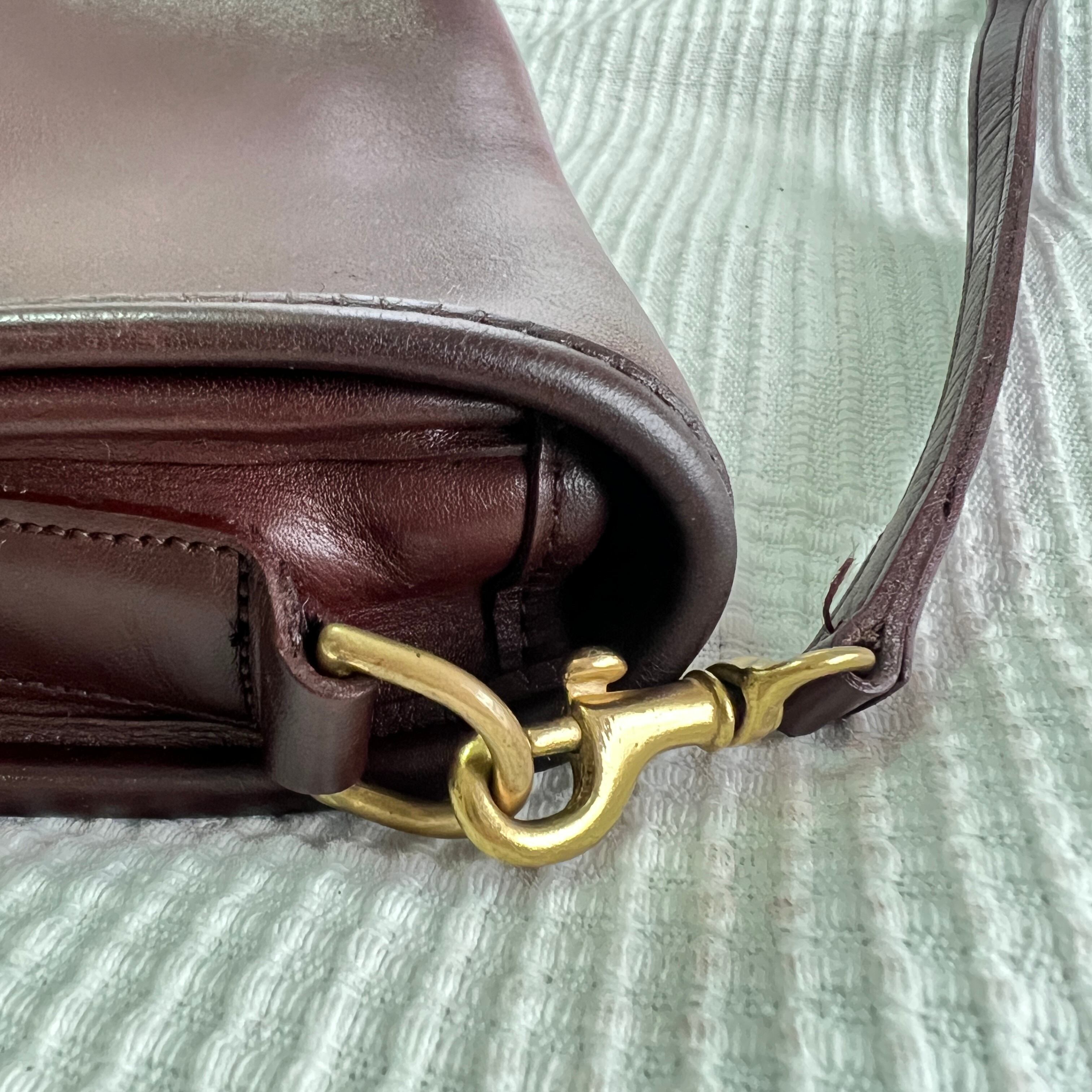 Vintage Coach #9755 POCKET PURSE 1997 | ONE VINTAGE