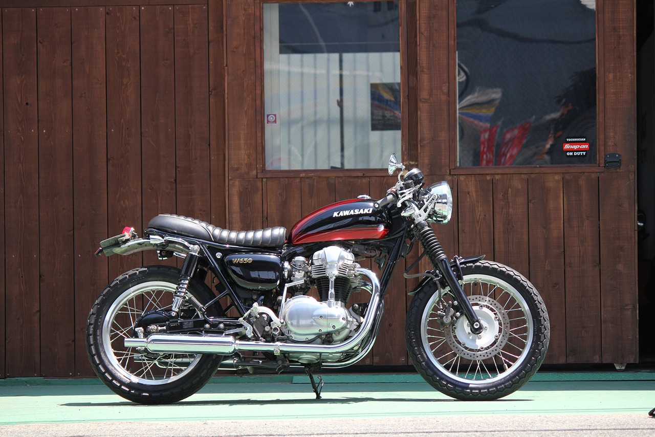 Pipe-work (Front)Fender W400/650/800