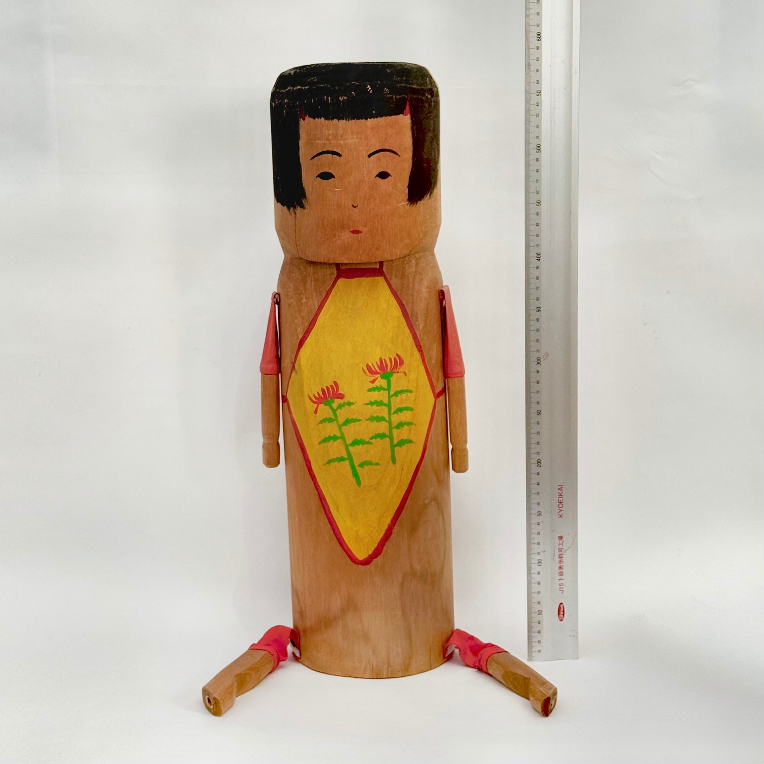 支援金付き/伝統木人形「おきんじょ」ハンカチ付き(特大58cm)