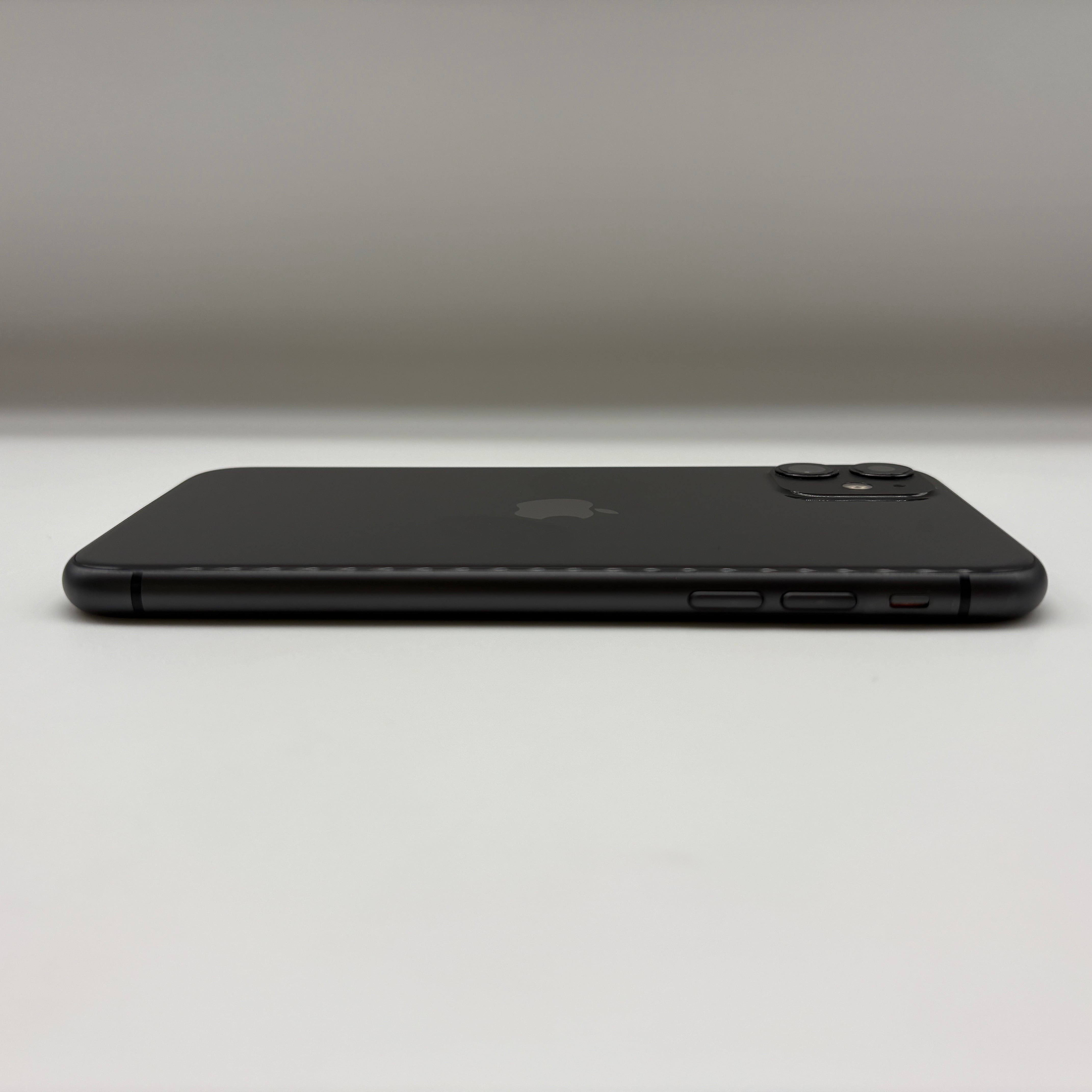 iPhone11 128GB ブラック アイフォン本体 SIMフリー SIMロック解除済み