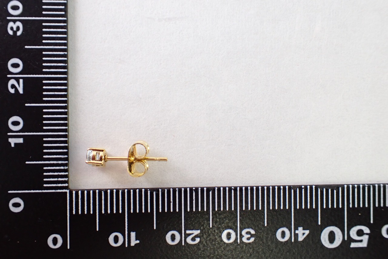 アクアマリンピアス　約3mm　[E10-81]