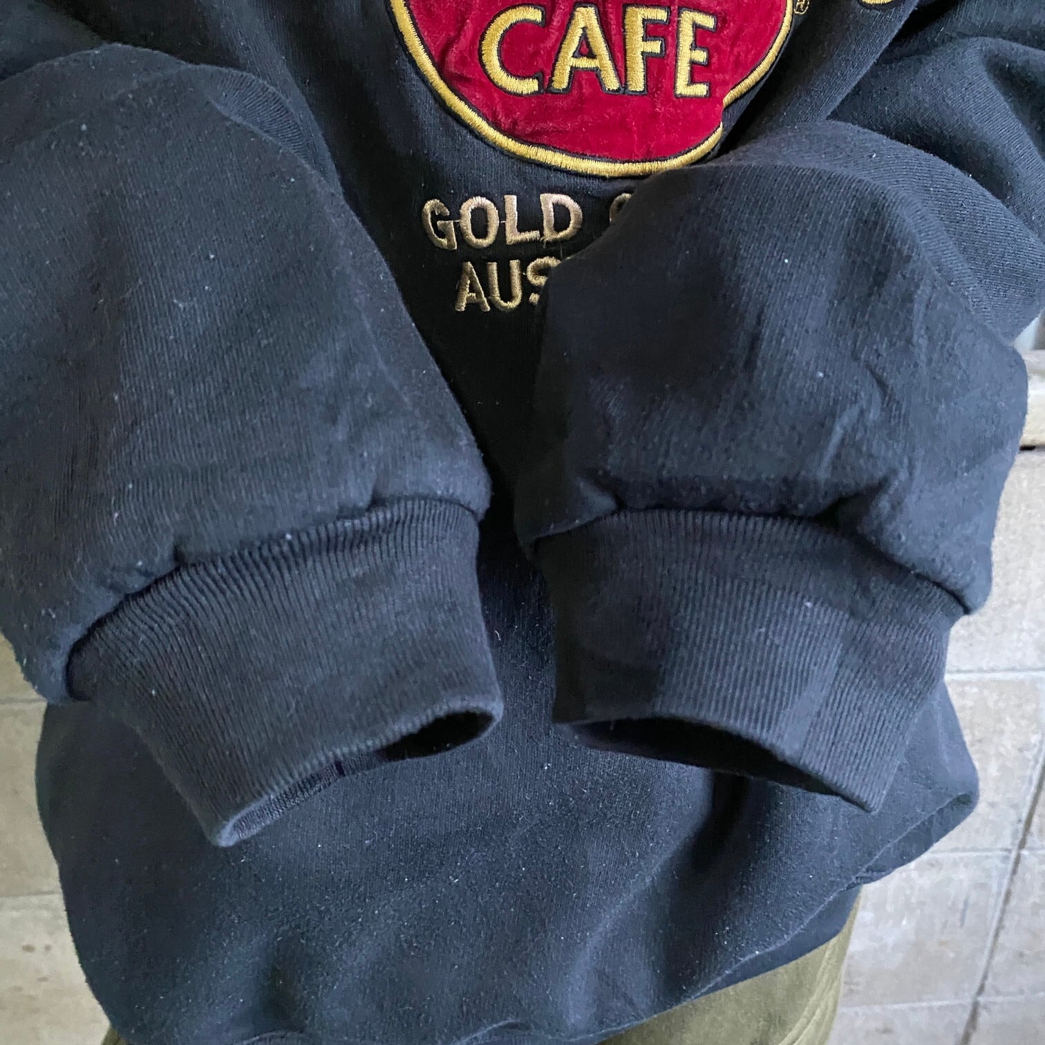 オーストラリア製 Hard Rock CAFE ハードロックカフェ ベロアロゴ 刺繍