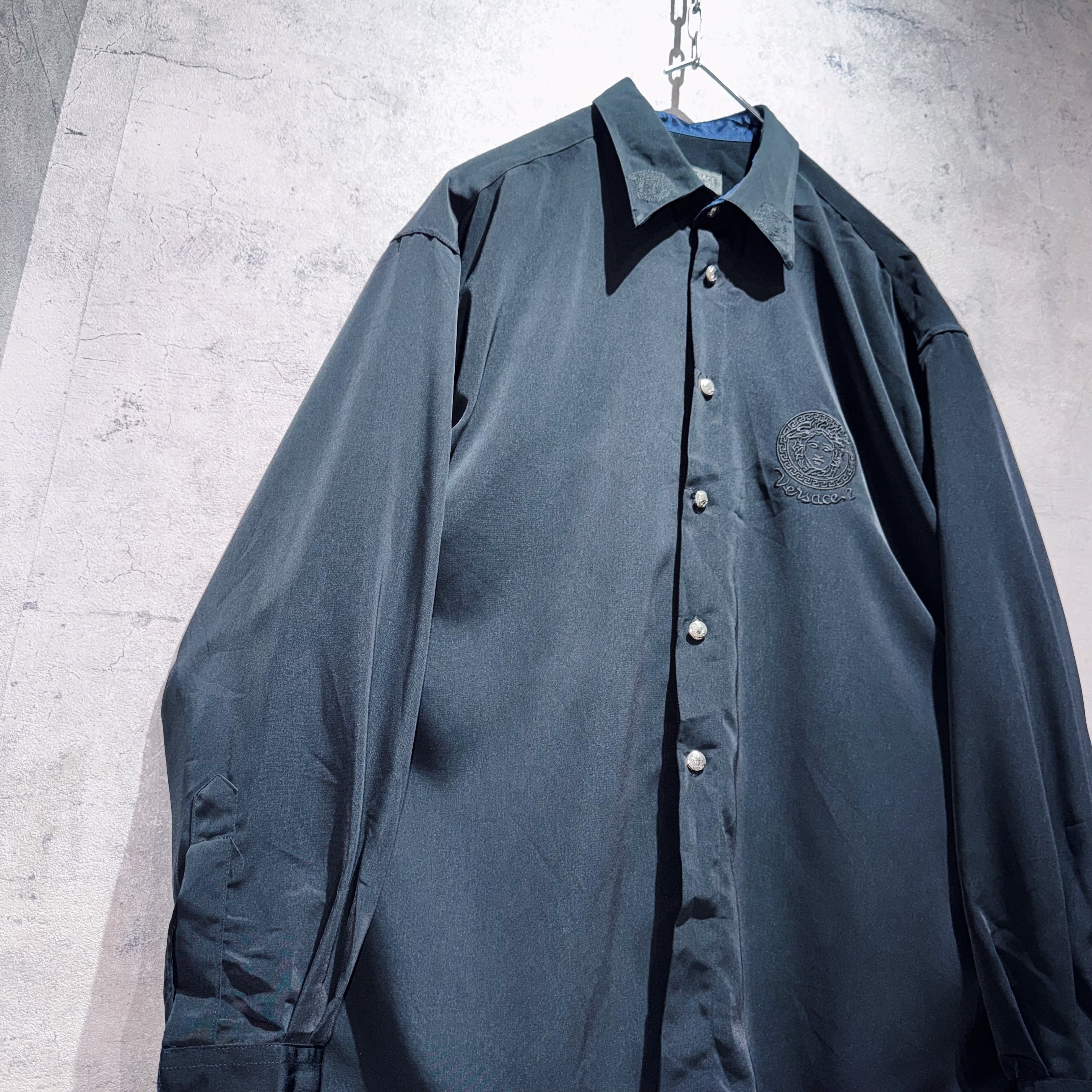 【VERSACE】ヴェルサーチ メデューサボタン デザインシャツ イタリア製 VERSACE