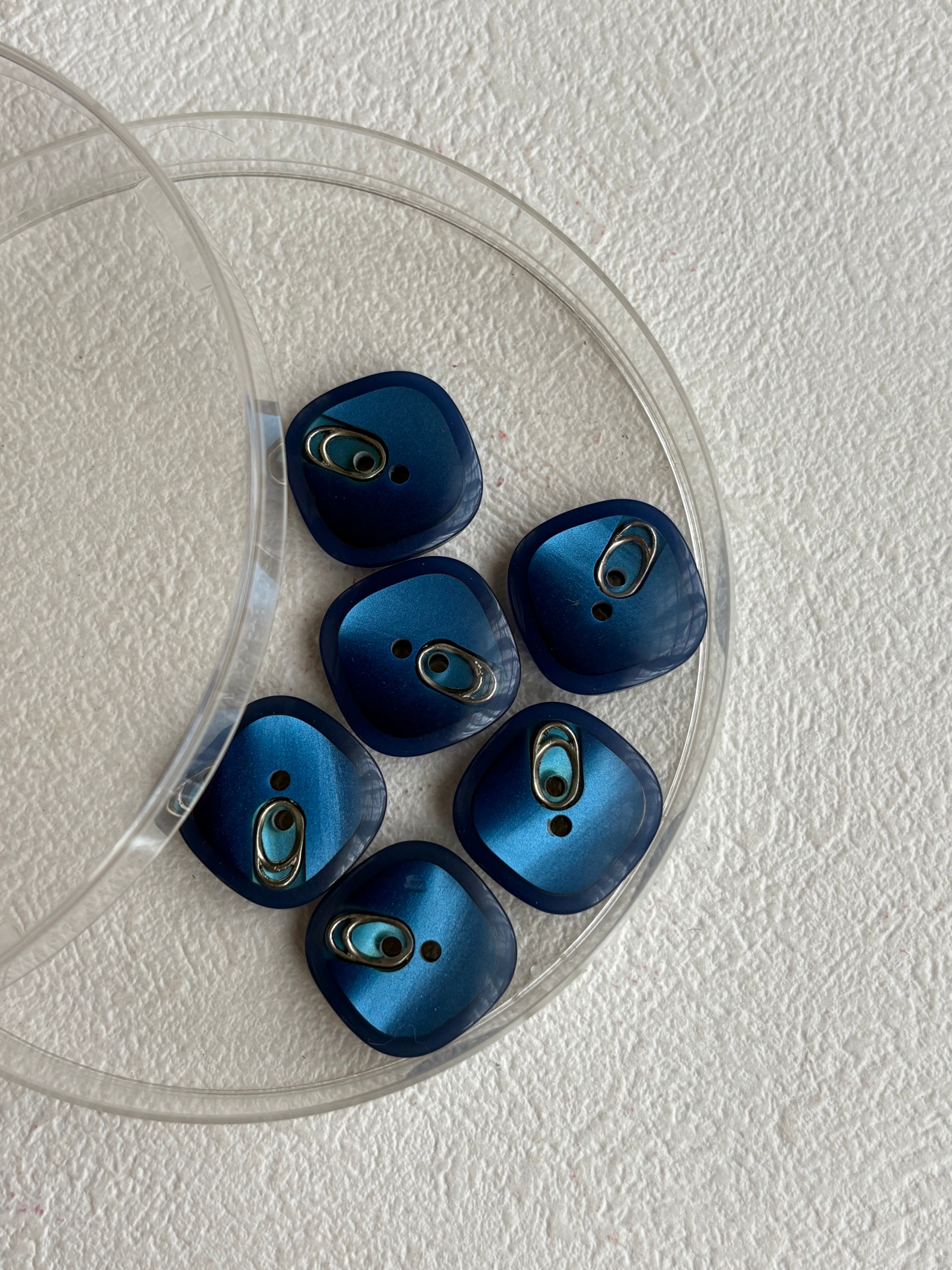 Japanese Vintage ボタン 角なしスクウェア ブルー 17mm 昭和レトロ アクセサリーパーツ 装飾材 カルトナージュ