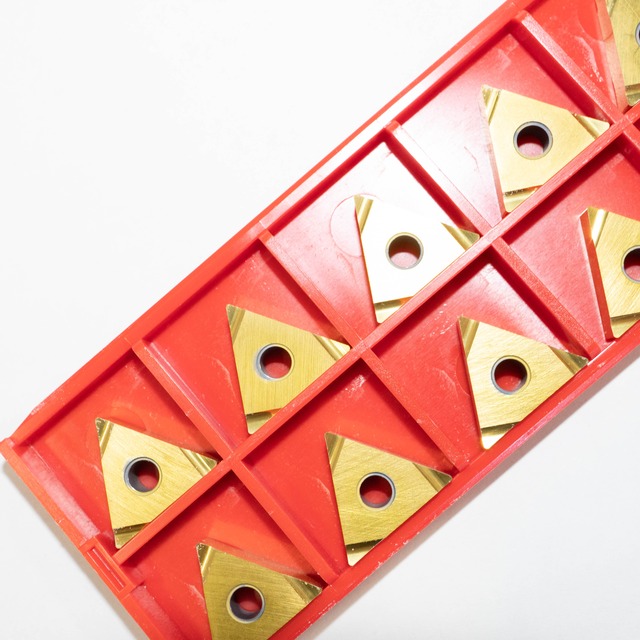 京セラ TNGG160404R-S:PV90