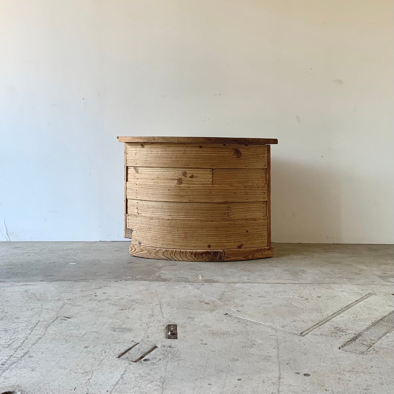 扇型の台　コーナーテーブル　古家具　0476