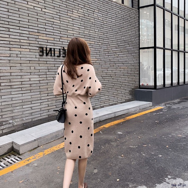 ワンピース 代 30代 40代 秋 レディース ワンピース ひざ丈 ミモレ丈 Vネック 長袖 Iライン ドット柄 バックシャン ウエストマーク ハイウエスト シンプル きれいめ 春夏 お出かけ デート アプリコット Rb R3 09 Ba26 Cn 0002 Redbell ワンピース 代 30代 40代 秋 レディース ワンピース ひざ丈 ミモレ丈 Vネック 長袖 Iライン ドット柄 バックシャン ウエストマーク ハイウエスト シンプル きれいめ 春夏 お出かけ デート アプリコット Rb R3 09 Ba26 Cn 0002 Redbell