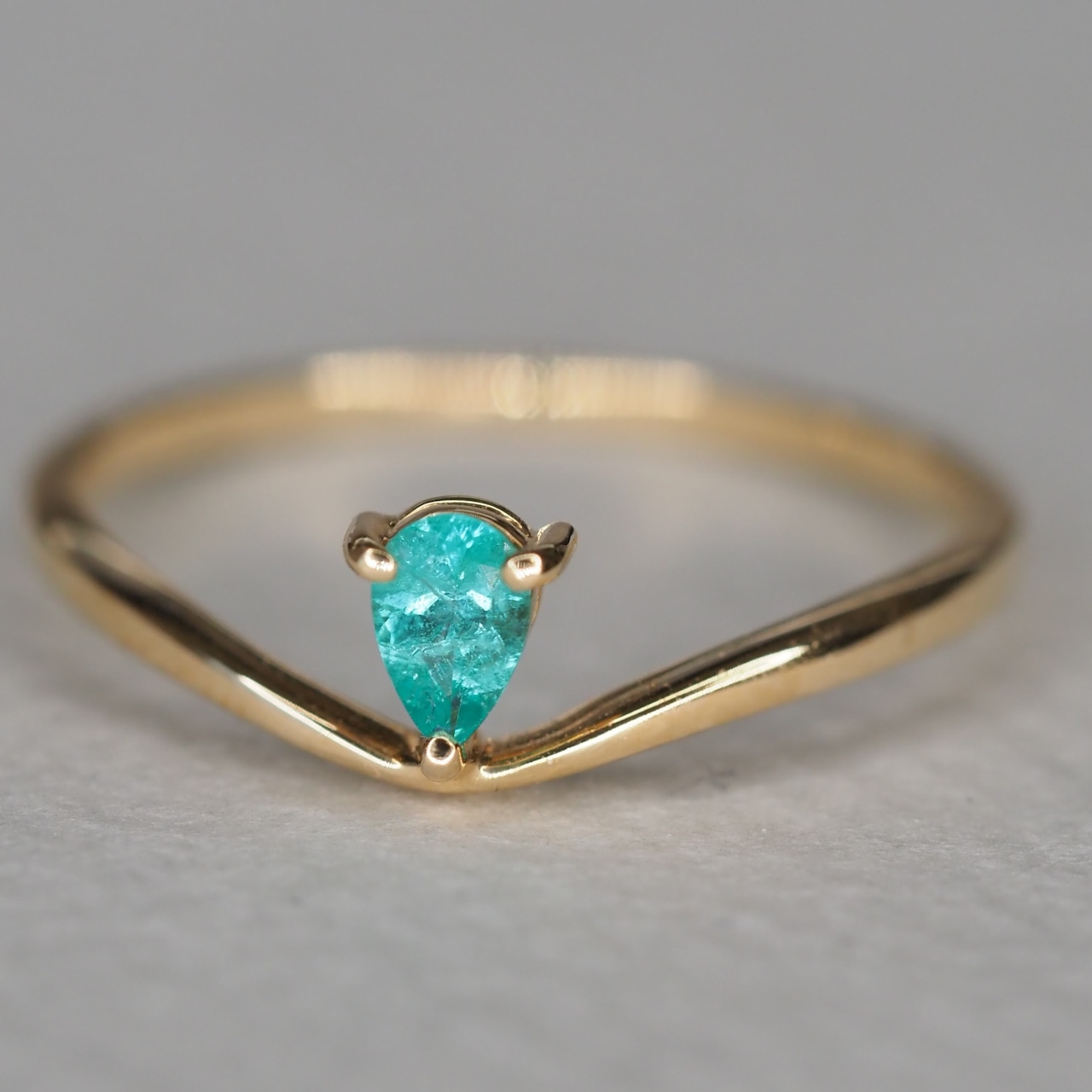 ブラジル産 パライバトルマリン リング 0.123ct k18