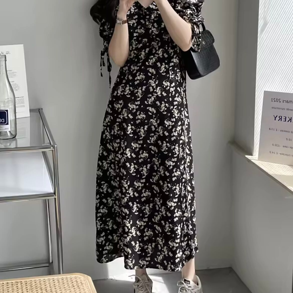 ギャザースリーブフラワーワンピース