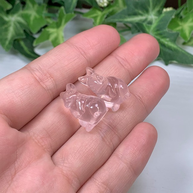 超透明☆モザンビーク産ローズクォーツ・うさぎさんの住処