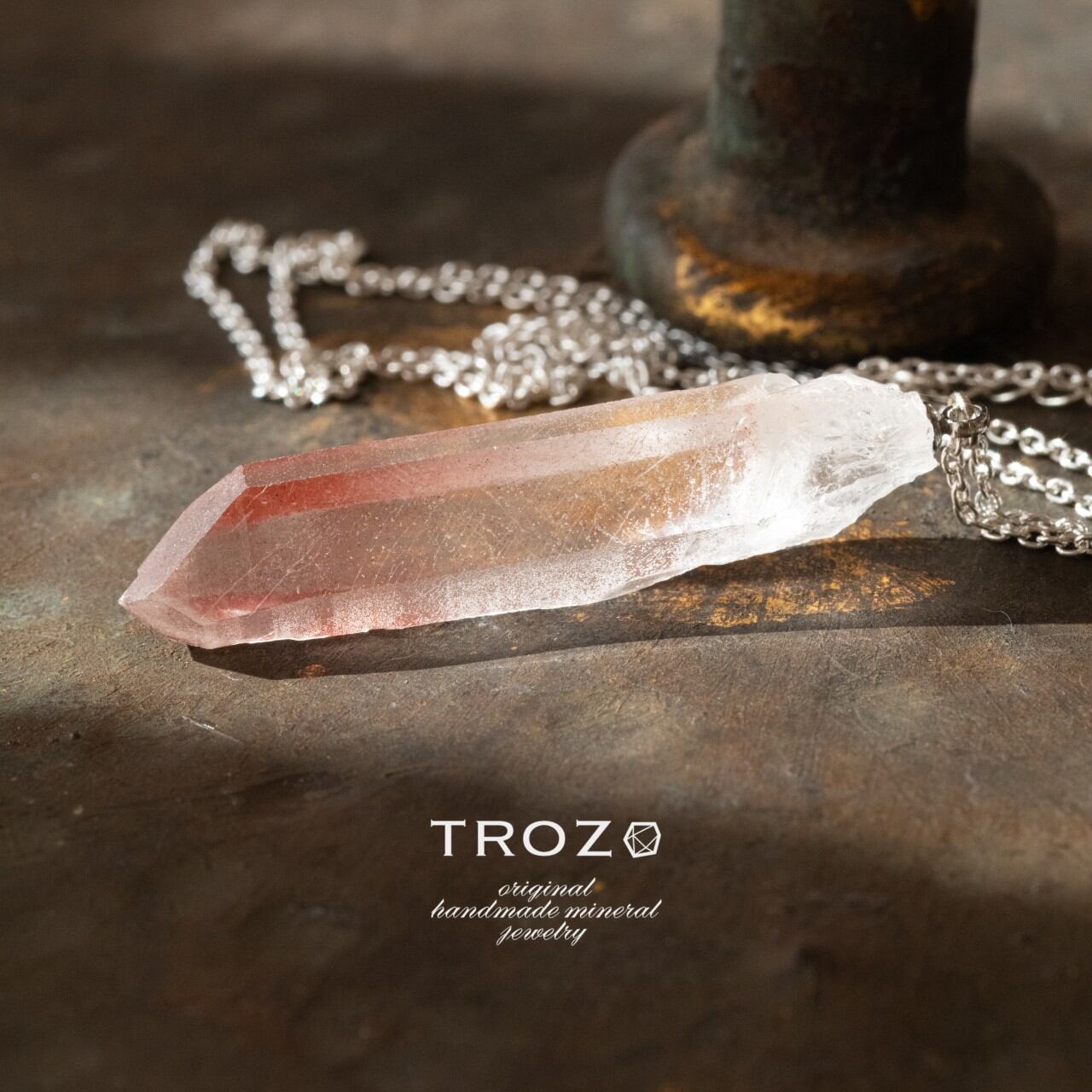 レッド　レムリアンクォーツ　天然石　原石　レムリアン水晶　ポイント　ミネラル 073 Blood Moon Collection レッドレムリアンシードクォーツ（水晶