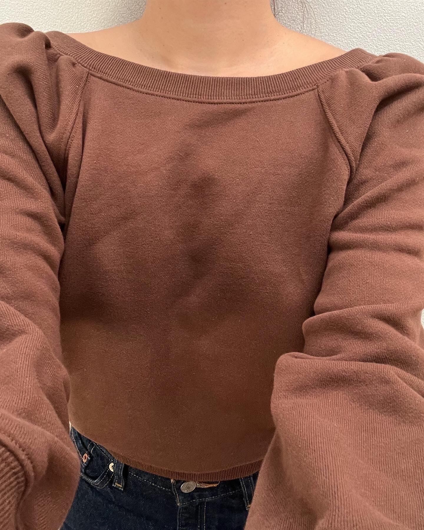 MADDIE PUFFY SWEATSHIRT-BROWN | maddie 