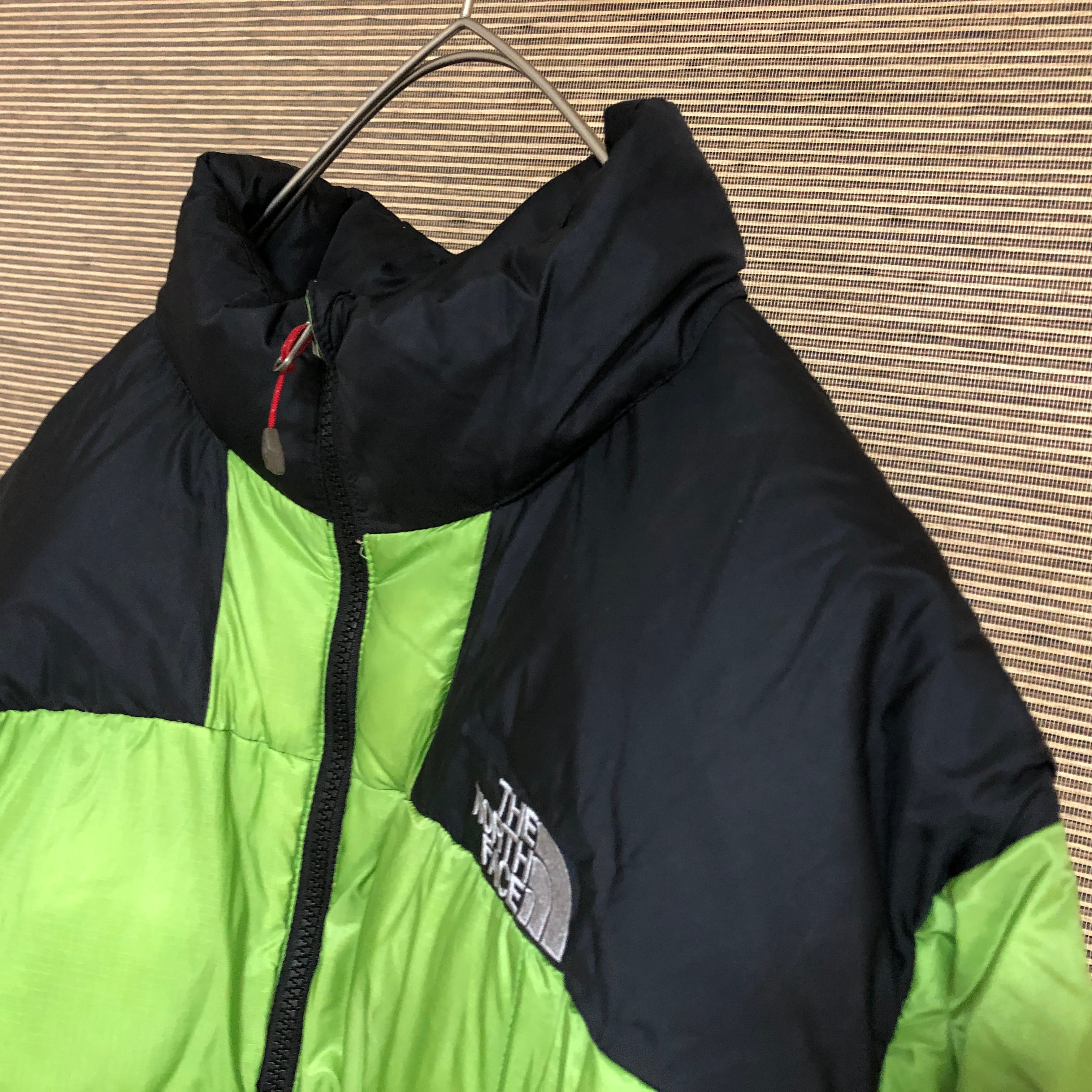 ノースフェイス　ダウンジャケット 刺繍　サミットシリーズ　800 黒緑　肩ロゴK6　古着　ビッグサイズ　ワンポイントロゴ　ブラック　グリーン
