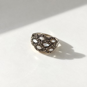 #free silver ring =wiite agate=