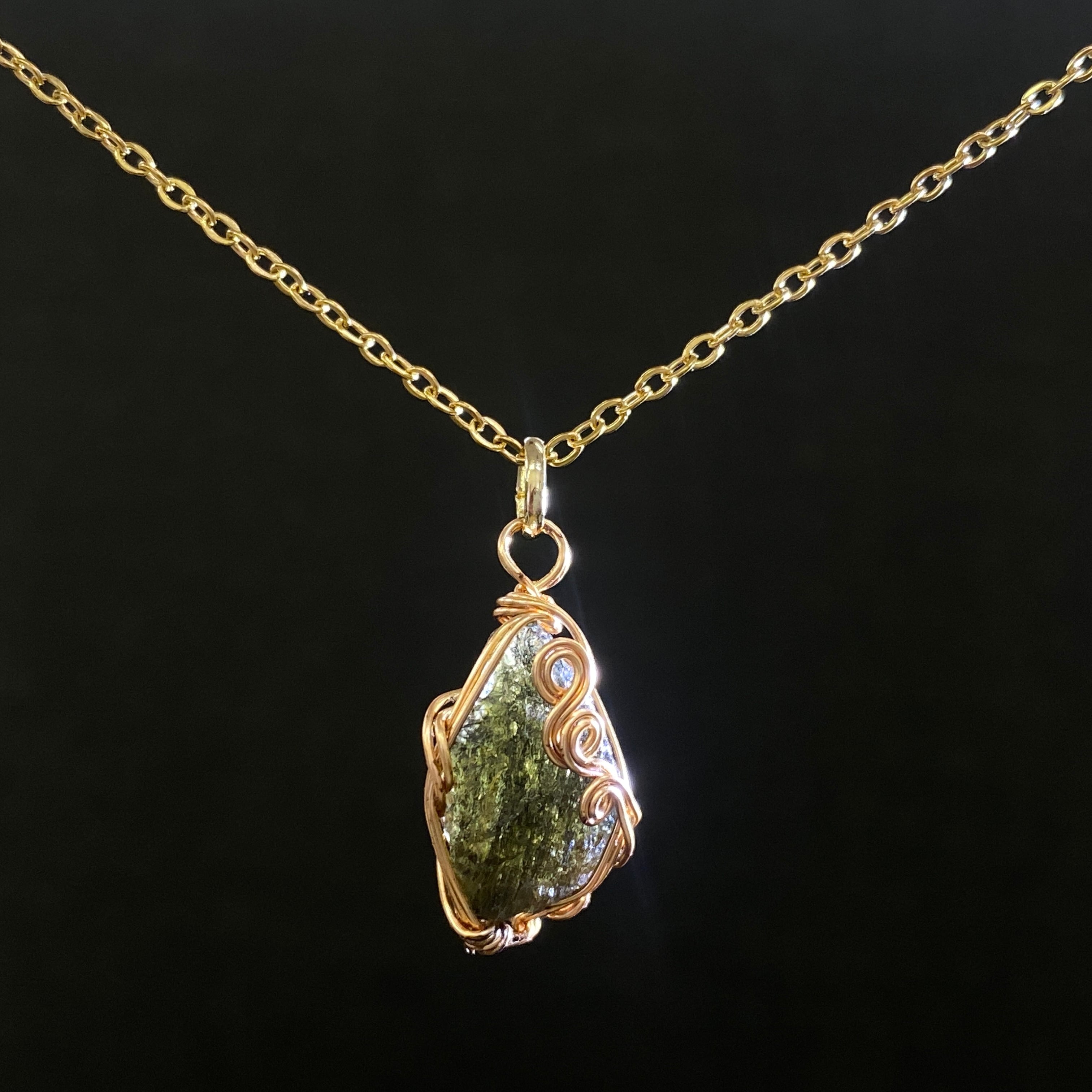 Moldavite モルダバイト | 【隕石屋】METEOS（メテオス）