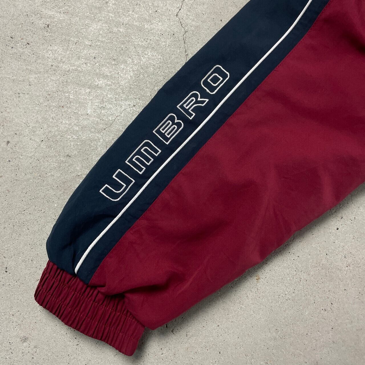00年代 UMBRO アンブロ ポリエステル トラックジャケット メンズS-M 