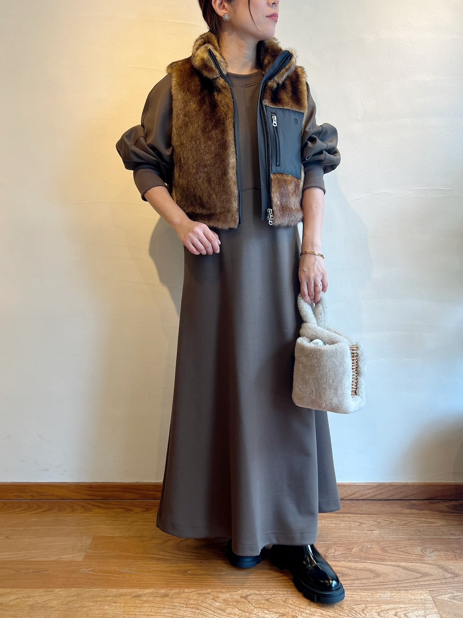 定価80万　ブラックグラマー ミンクファーベスト　リバーシブル 定価80万 ブラックグラマー ミンクファーベスト リバーシブル