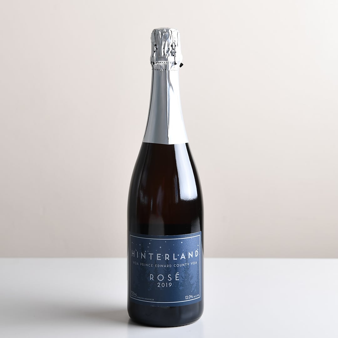 ワインディング Hinterland Rosé Sparkling 2019 – VQA Prince Edward County
