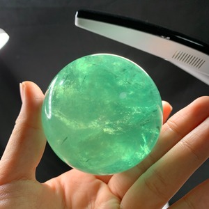 s131 大玉グリーンフローライトスフィア