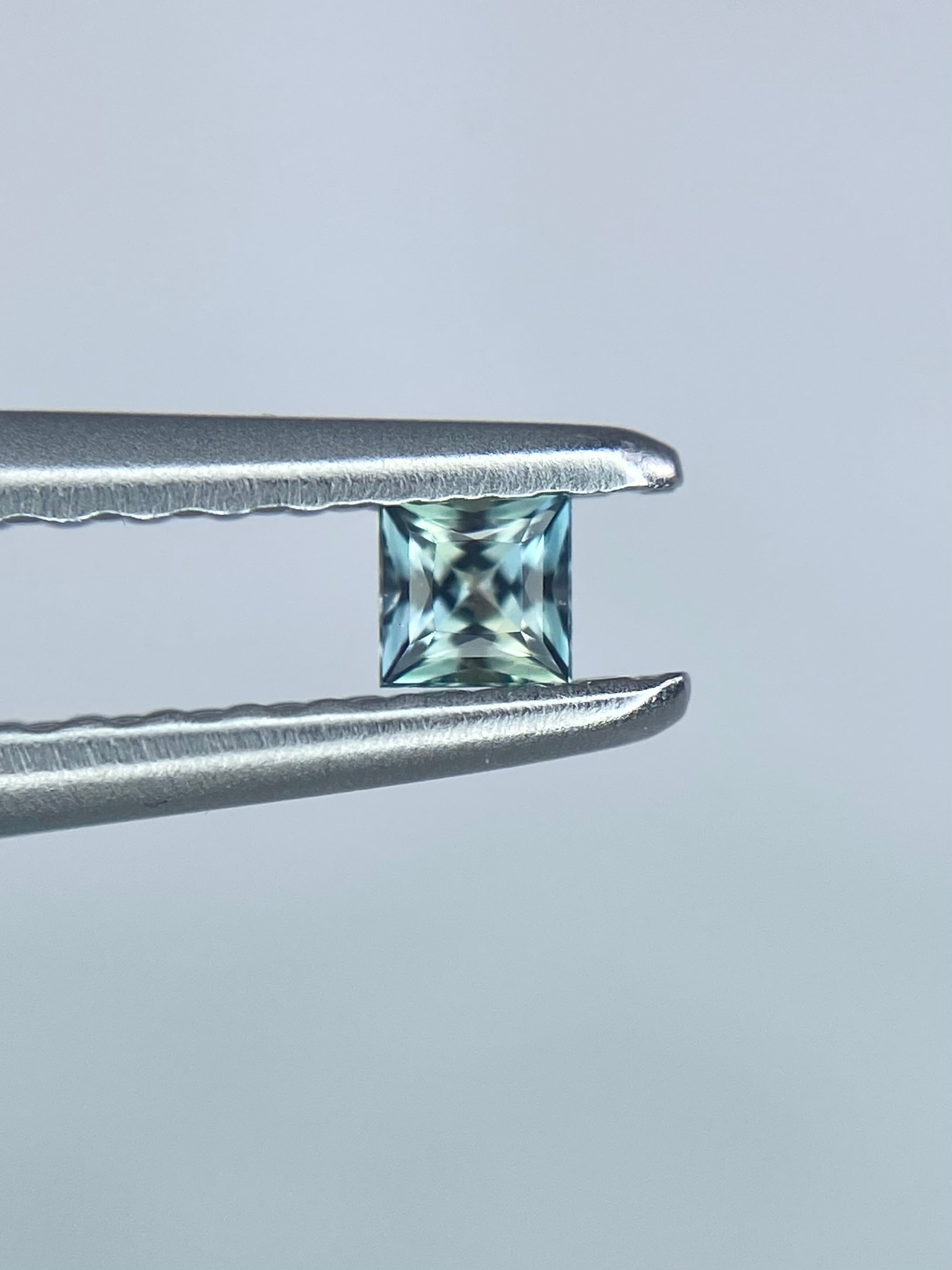 アレキサンドライト 0.073ct ルース | シークレットベースジュエリー